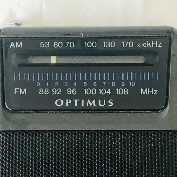 Portable Audio & Video | Vintage 199s Radio Shack Amfm Optimus ...